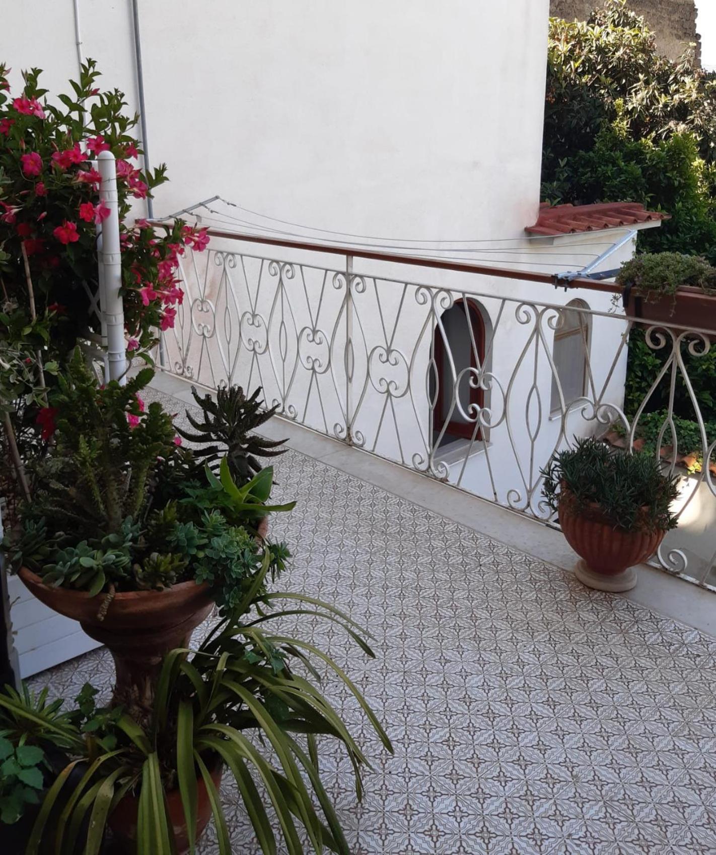 La Casa Di Rosa - Casa Vacanze Meta Extérieur photo
